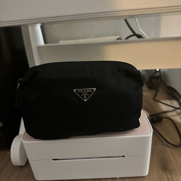 🎈SOLD🎈PRADA COSMETIC POUCH - Picture 6 of 11